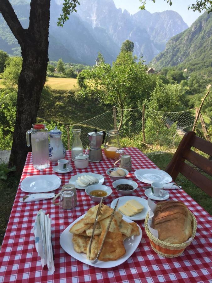Bed and Breakfast Bujtina Pllumi Theth Zewnętrze zdjęcie