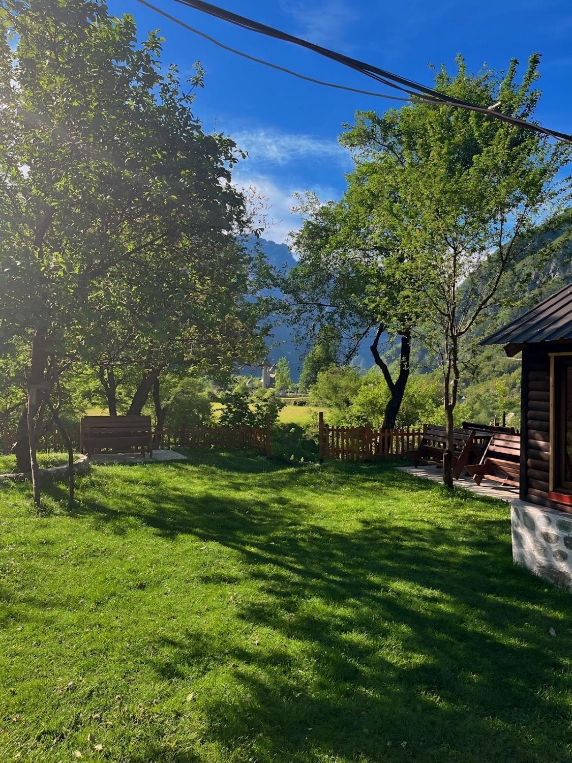 Bed and Breakfast Bujtina Pllumi Theth Zewnętrze zdjęcie
